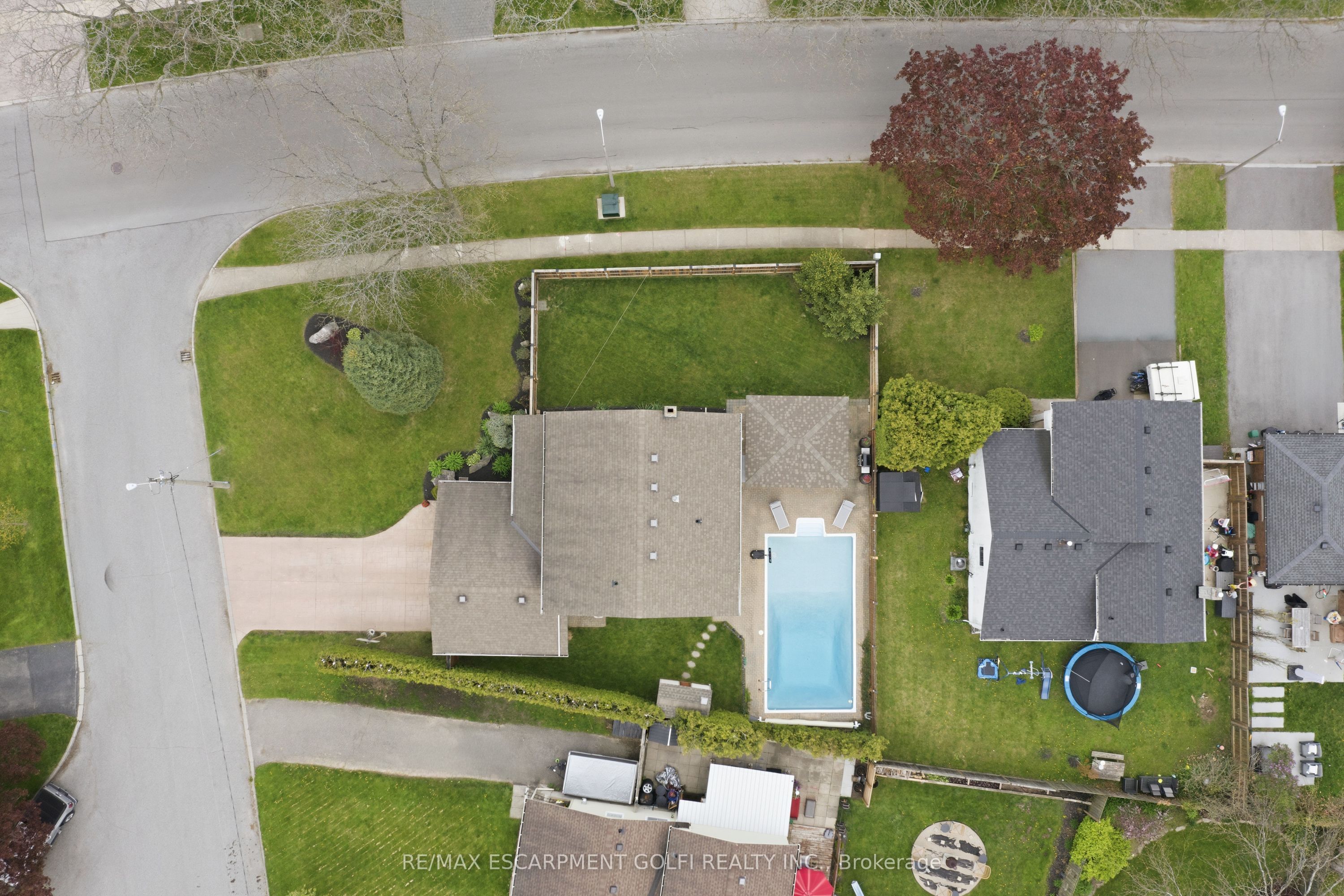 1 Oakmeadow Place, St. Catharines, ON, L2N 5X6 photo 4