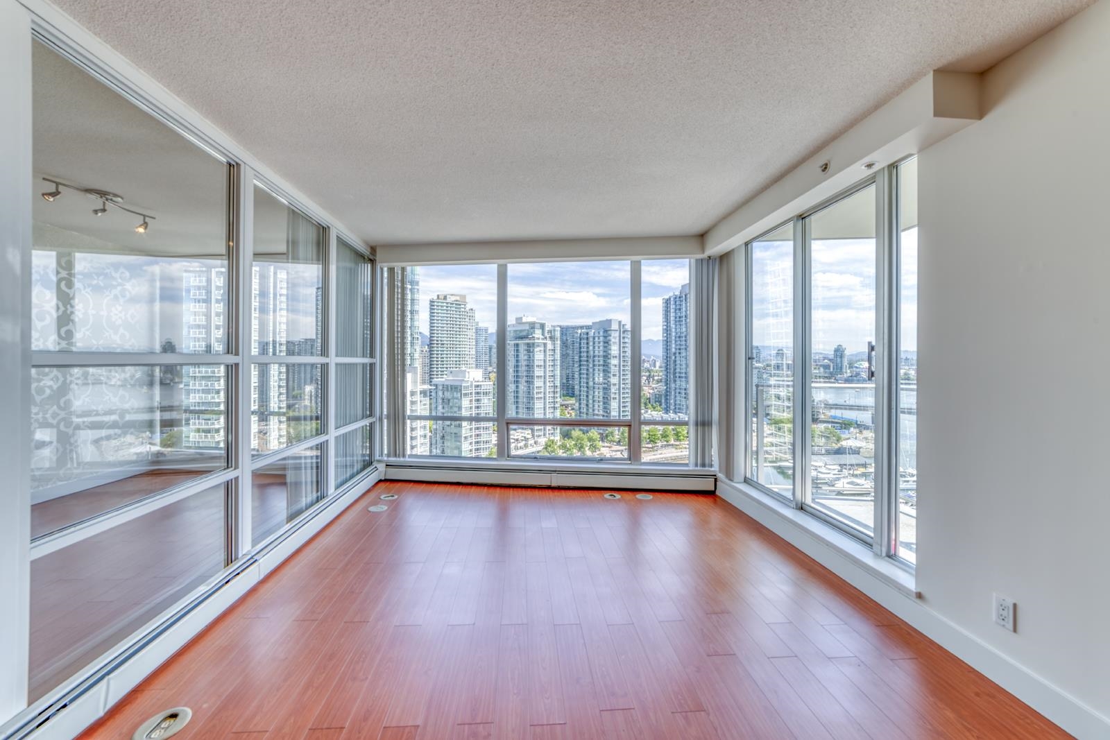 Additional image 5 of 2101-1228 Marinaside Crescent, Vancouver, BC, V6Z 2W4