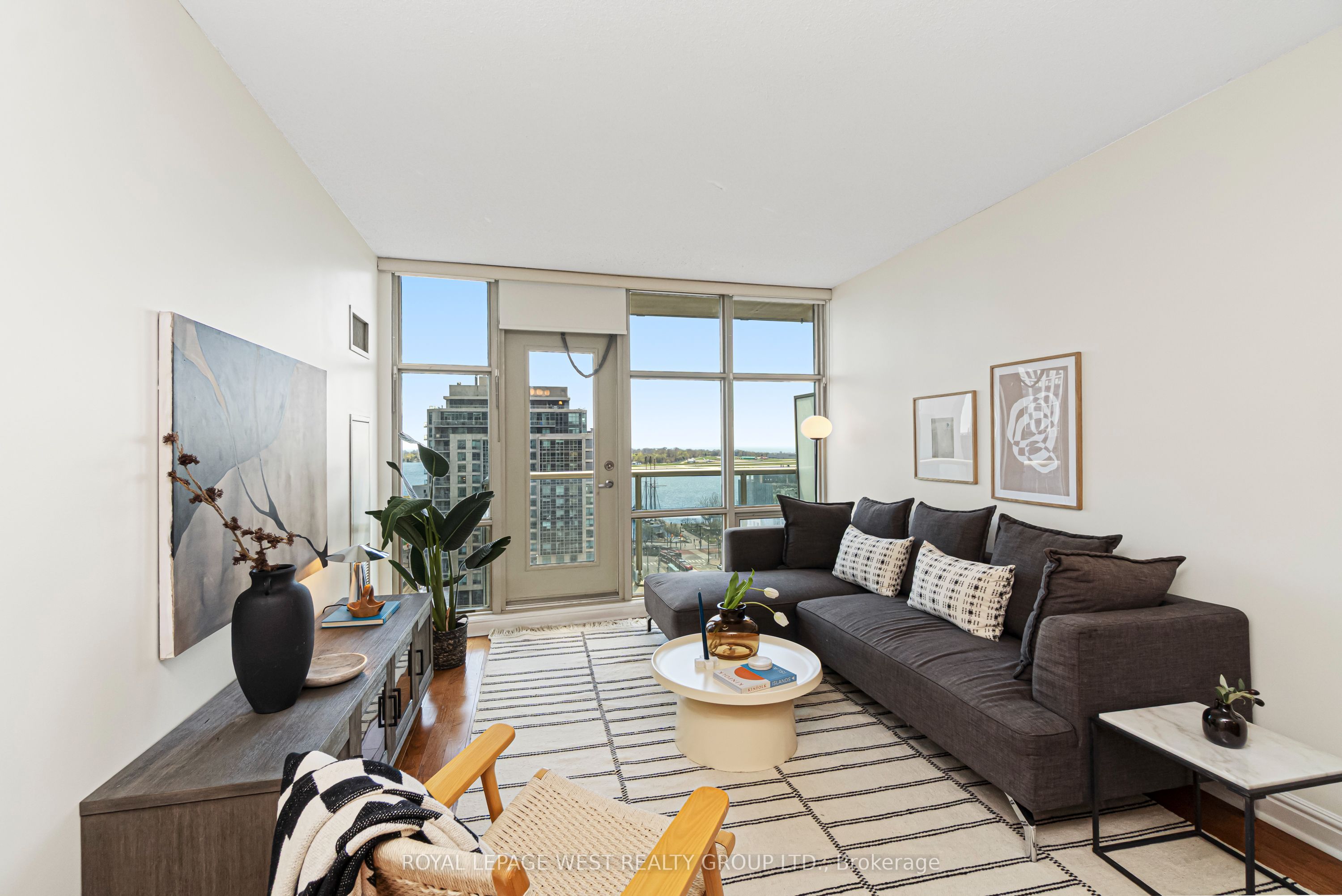 #1510-35 Mariner Terrace, Toronto, ON, M5V 3V9
