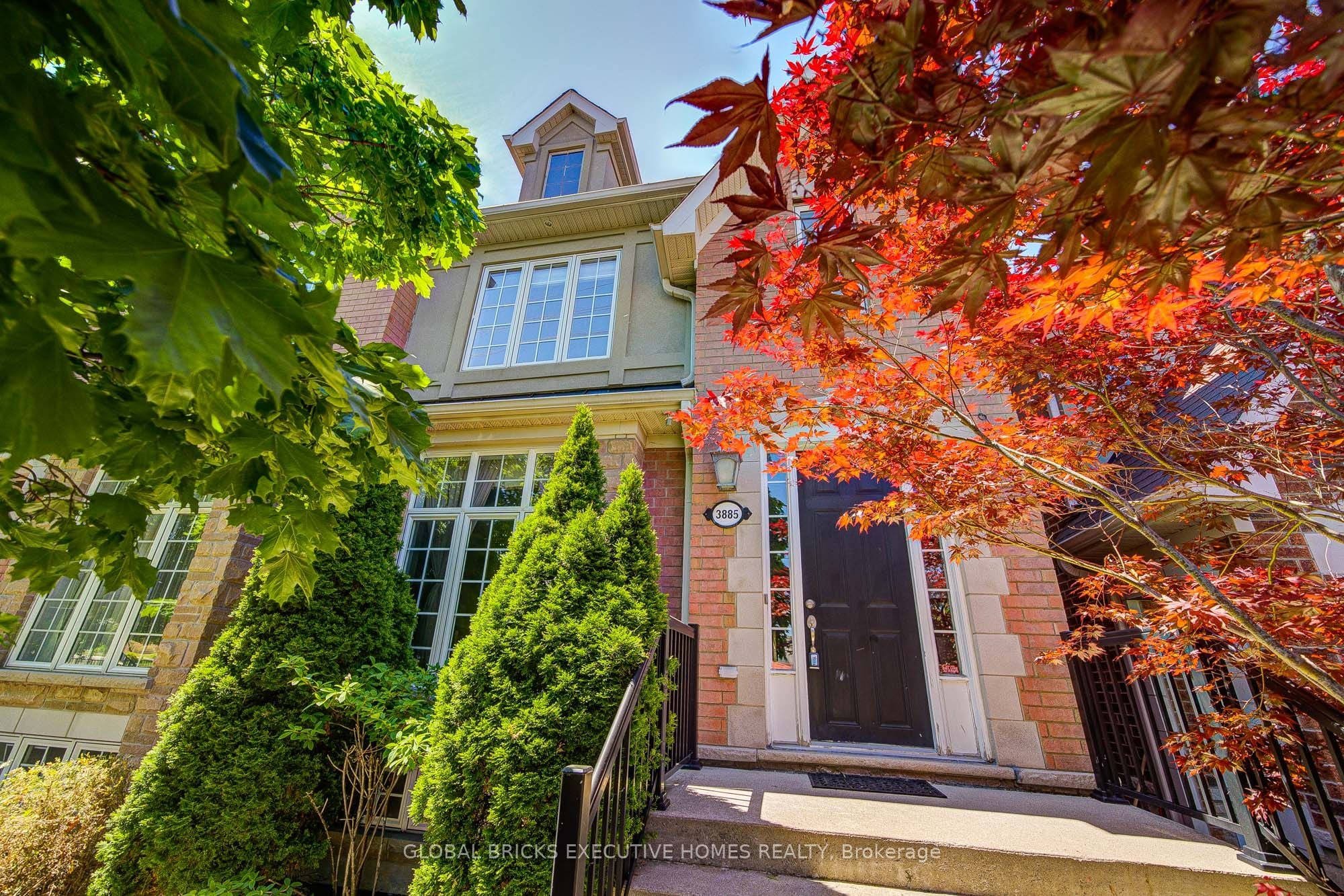 3885 Eglinton Avenue, Mississauga, ON, L5M 7Z7
