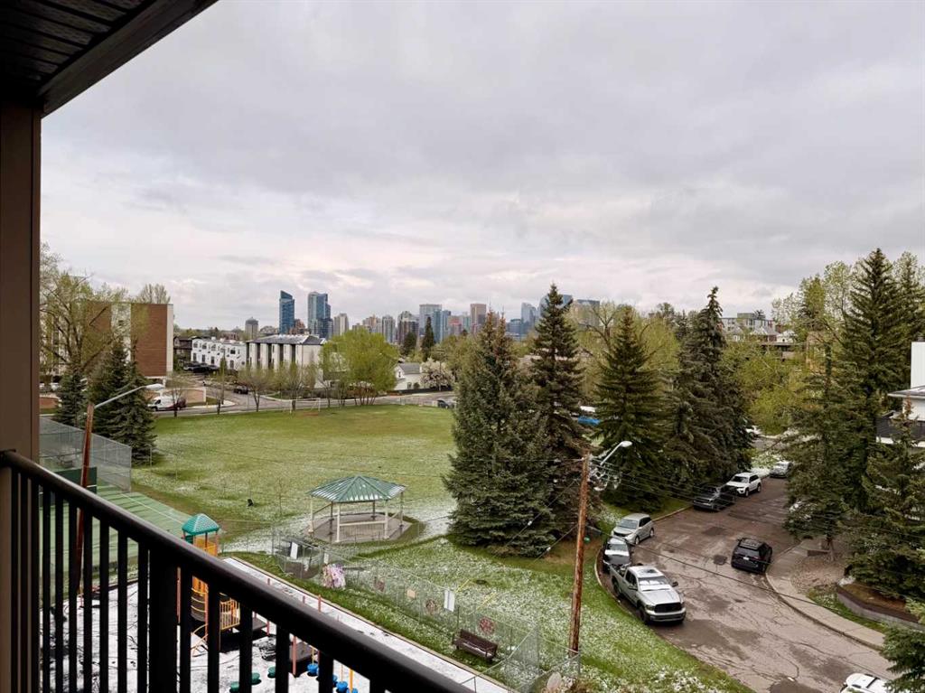 302-2508 17 Street SW, Calgary, AB, T2T 4M8