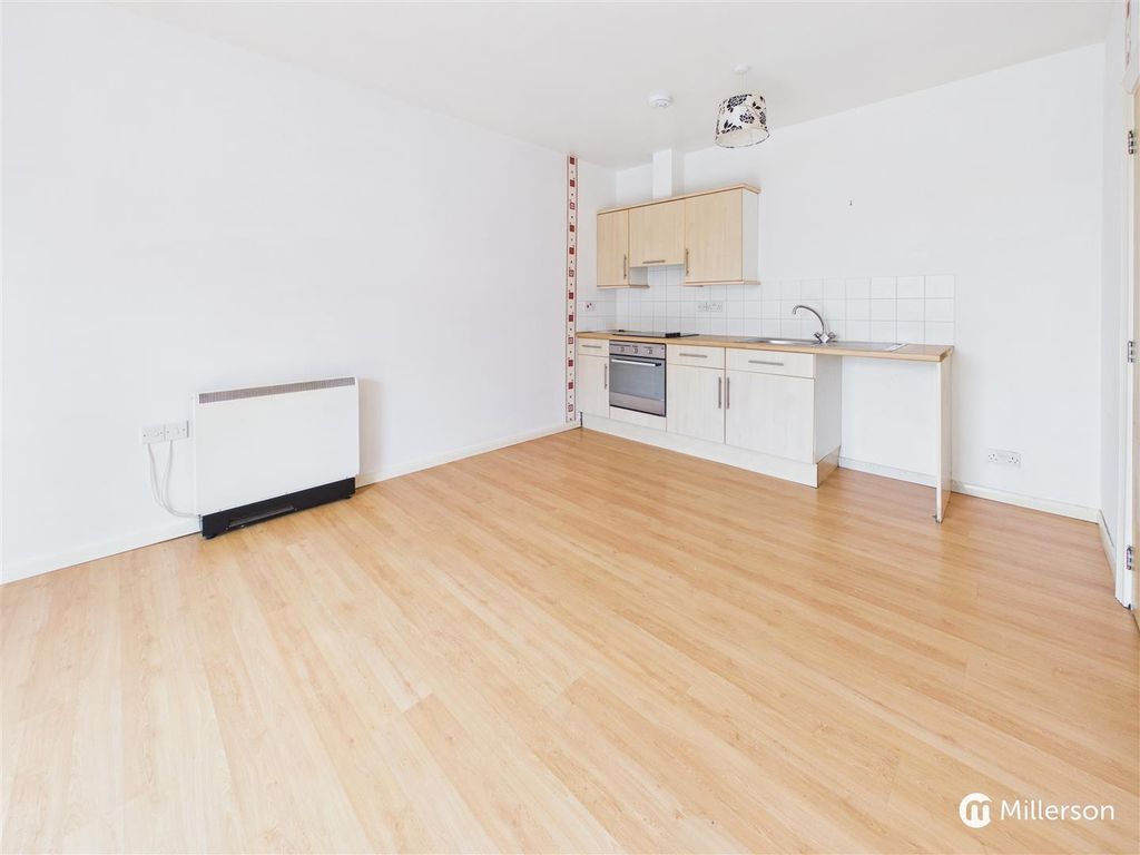 Additional image 3 of 1 bed flat for saleTreleigh Avenue, Redruth TR15