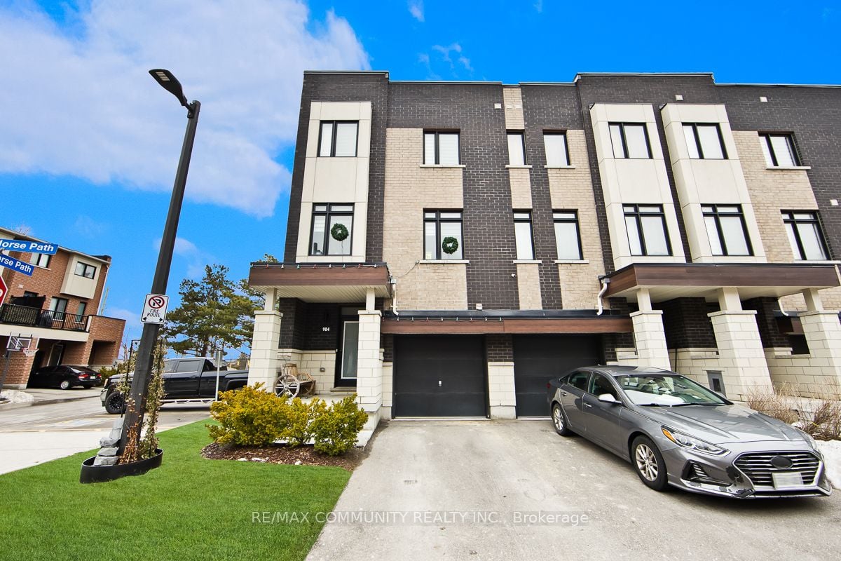 984 Kicking Horse Path, Oshawa, ON, L1J 0B4