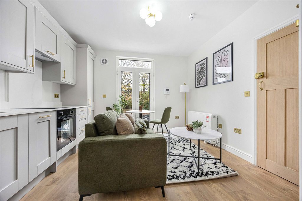 Additional image 25 of 4 bed terraced house for saleLorne Street, Reading RG1
