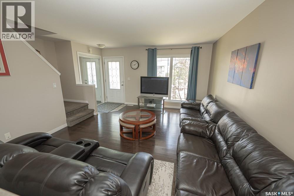 363 Levalley Cove, Saskatoon, SK, S7T0H5 photo 3
