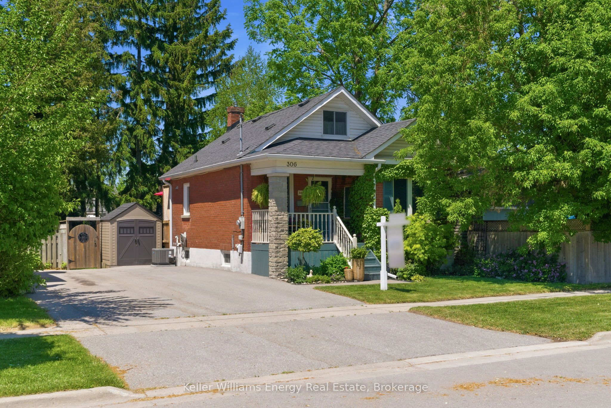 306 Courcellette Avenue, Oshawa, ON, L1H 2E5