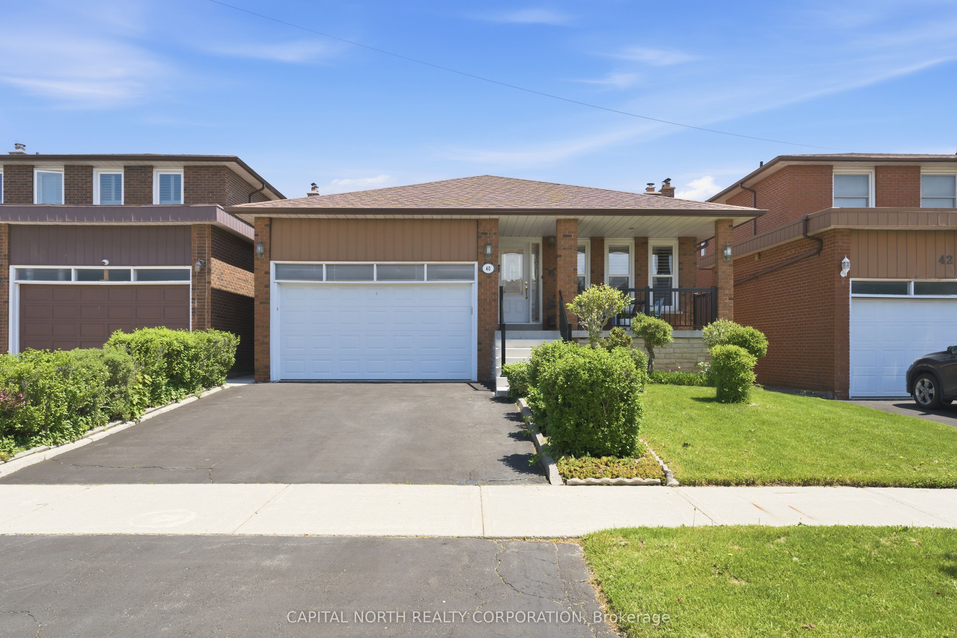 40 Birdwood Court, Toronto, ON, M1W 3K2