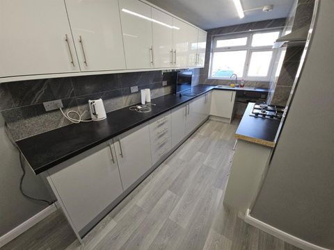 North Road N7, Room to rent
