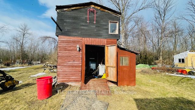 26 George Avenue, Wasaga Beach, ON, L9Z 2X9 photo 4