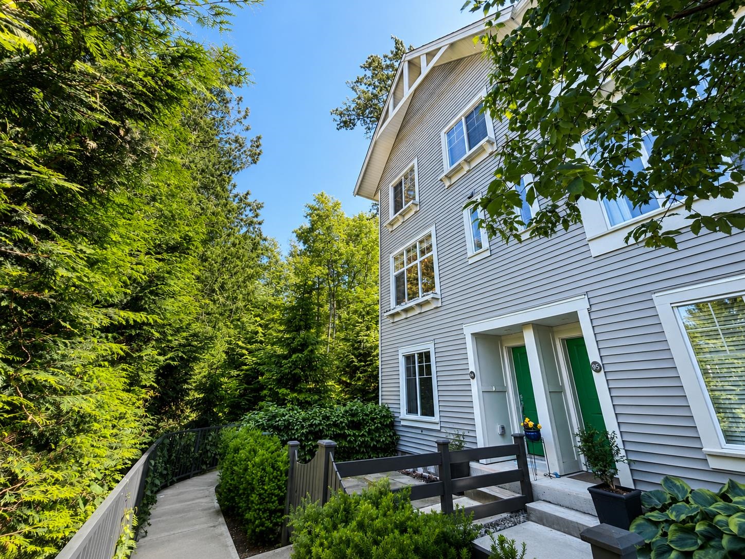 94-8168 136a Street, Surrey, BC, V3W 2Z6