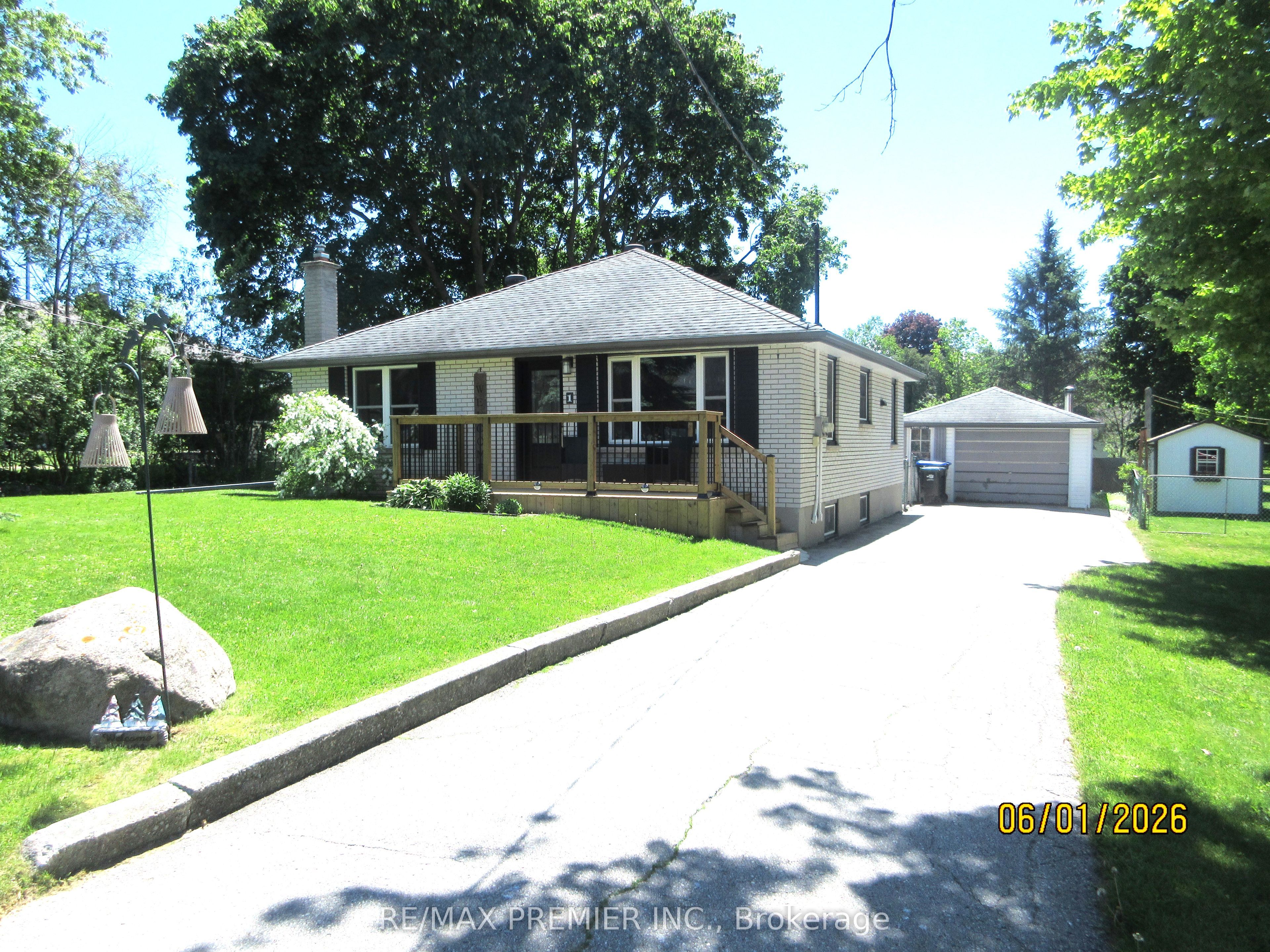 1 Victoria Street W, Innisfil, ON, L0L 1L0
