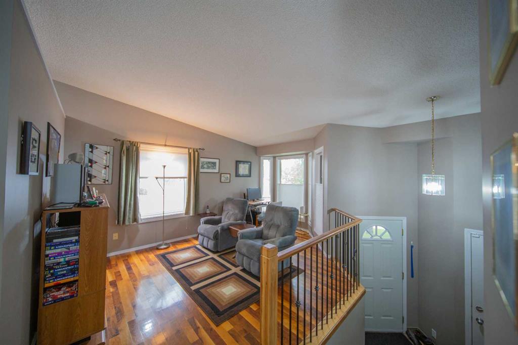 272 Covington Road NE, Calgary, AB, T3K4G2 photo 3
