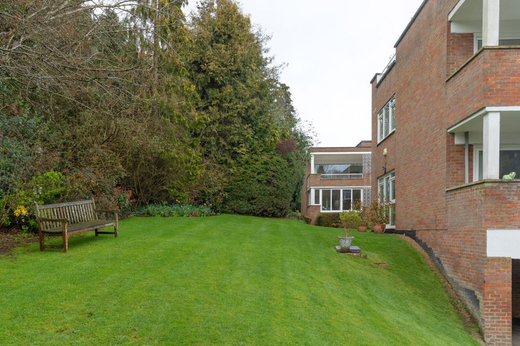 Additional image 26 of 3 bed flat for saleDarnhills, Radlett, Hertfordshire WD7