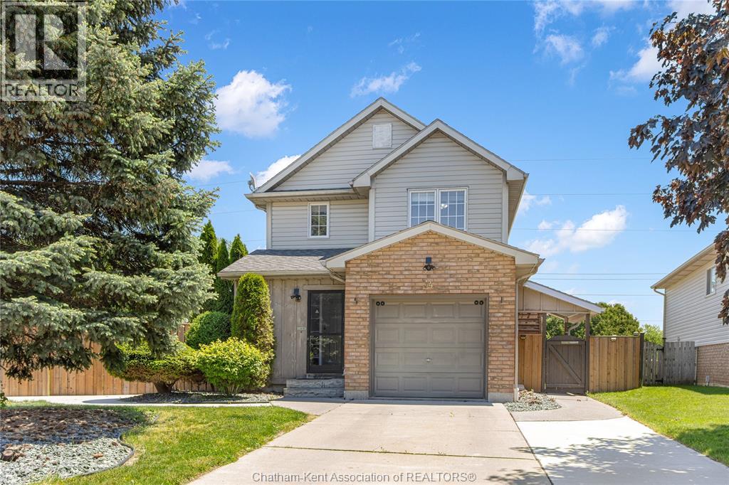 34 Bristol Drive, Chatham, ON, N7M6K1
