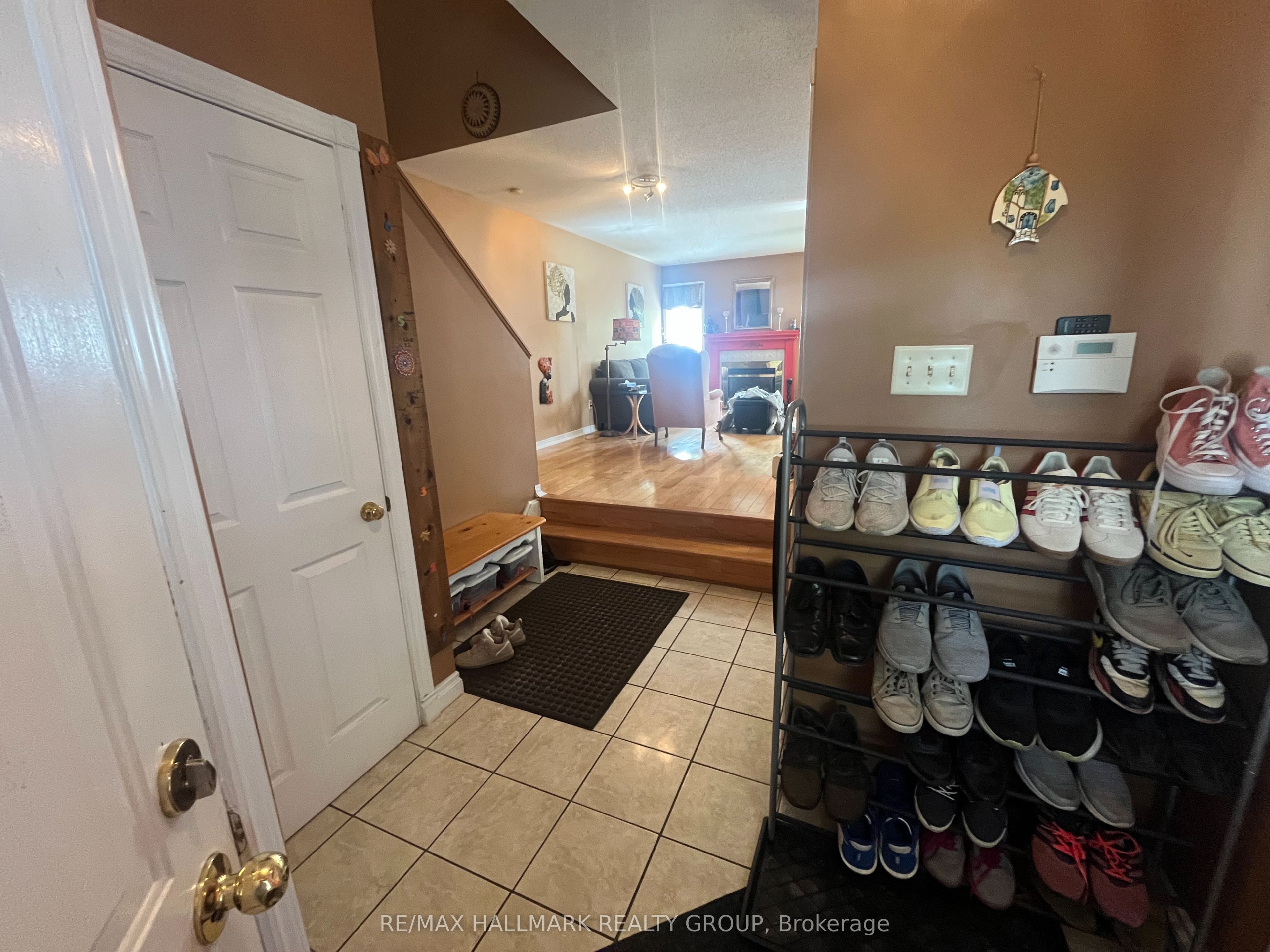 Additional image 4 of 827 Como Crescent, Ottawa, ON, K4A 3Z8