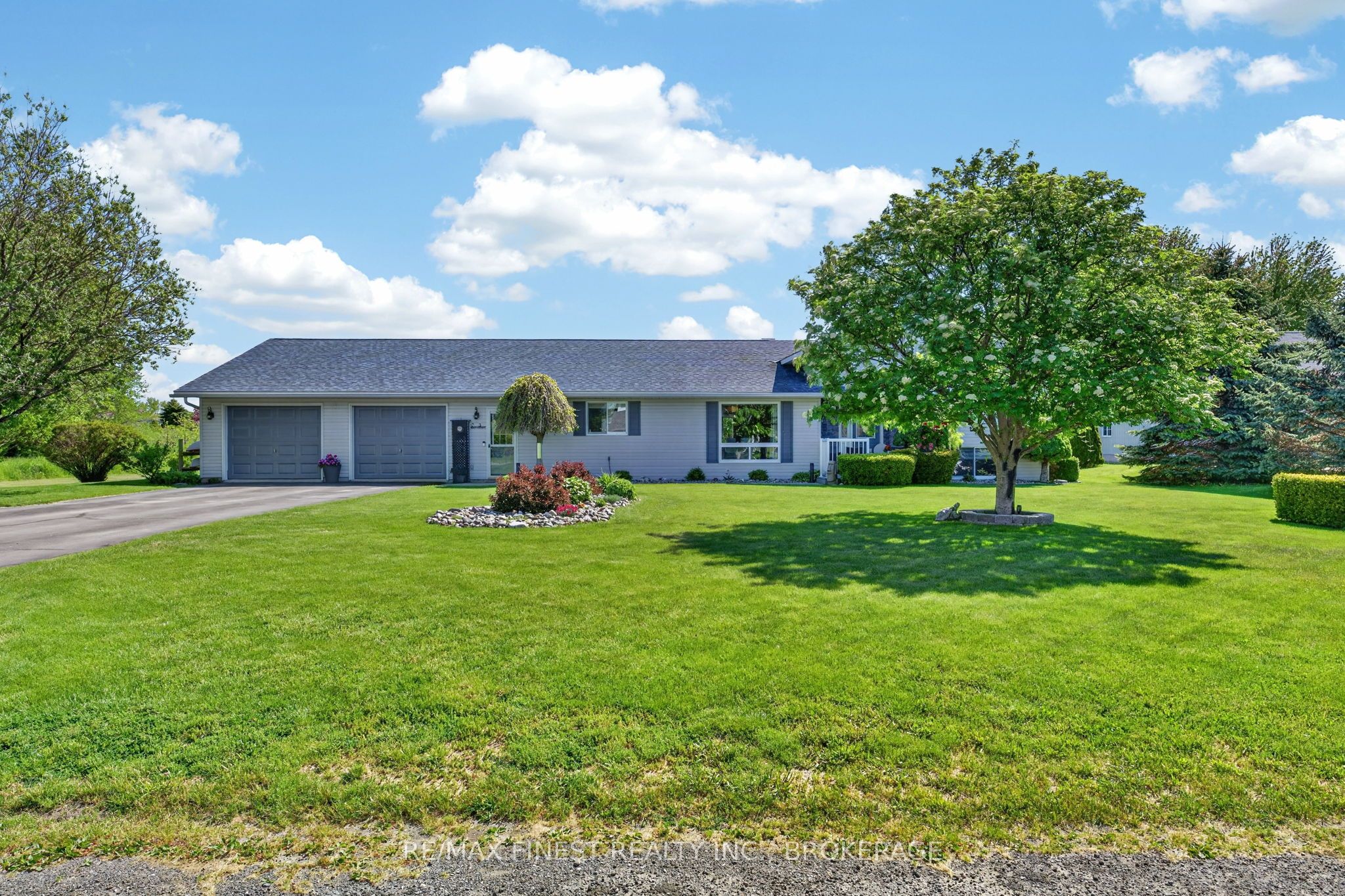 3 Mary Avenue, Prince Edward County, ON, K0K 3L0