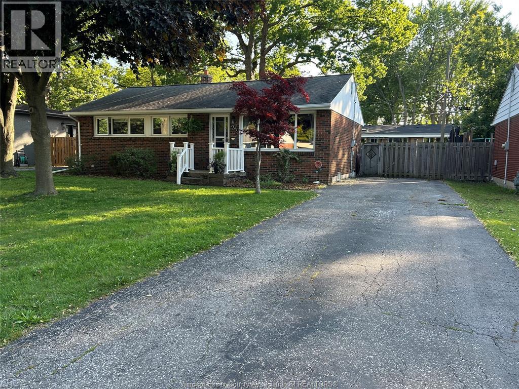 3341 Mark Avenue, Windsor, ON, N9E2X2