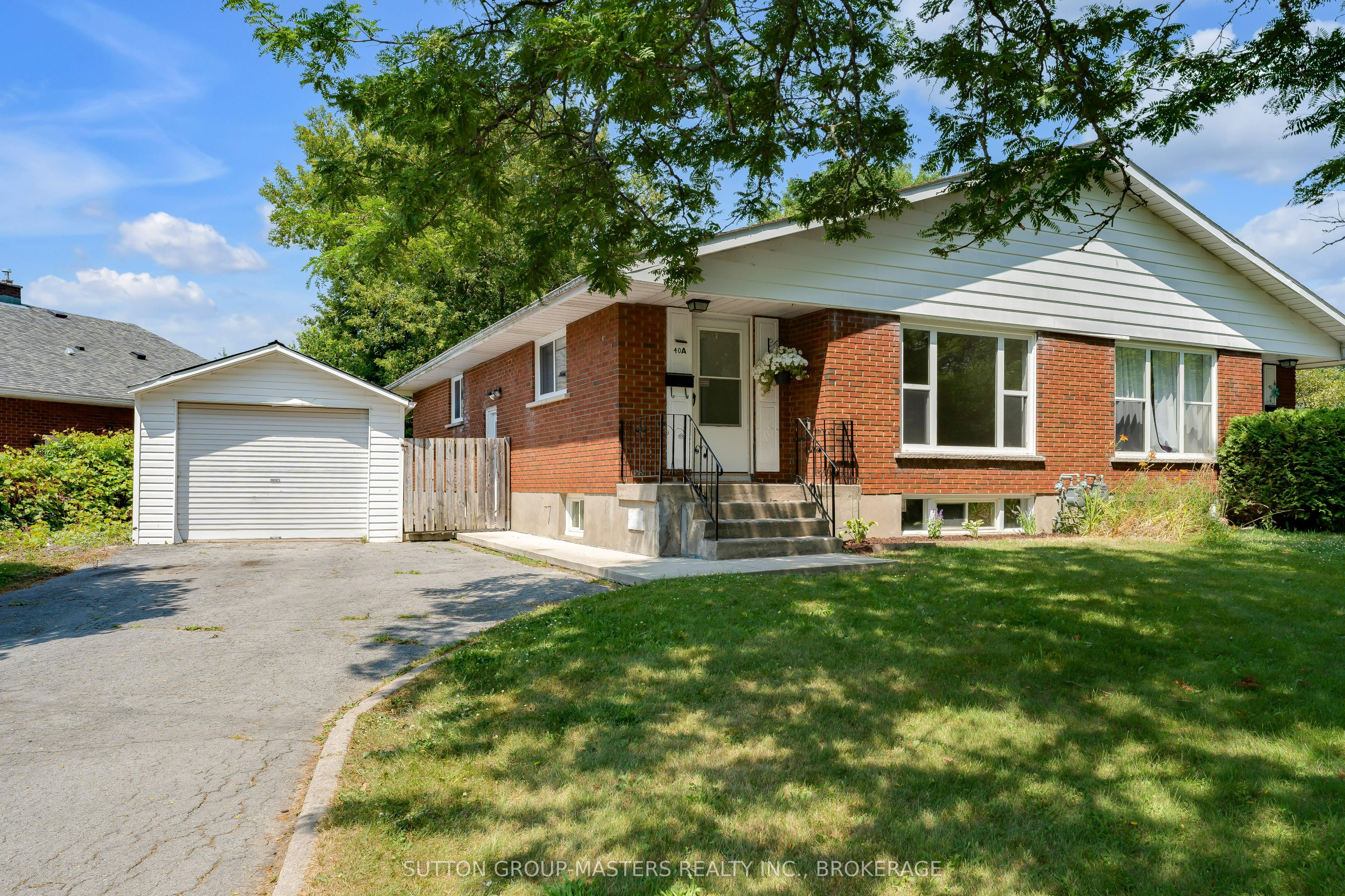 40 Crescent Drive, Kingston, ON, K7M 4J5