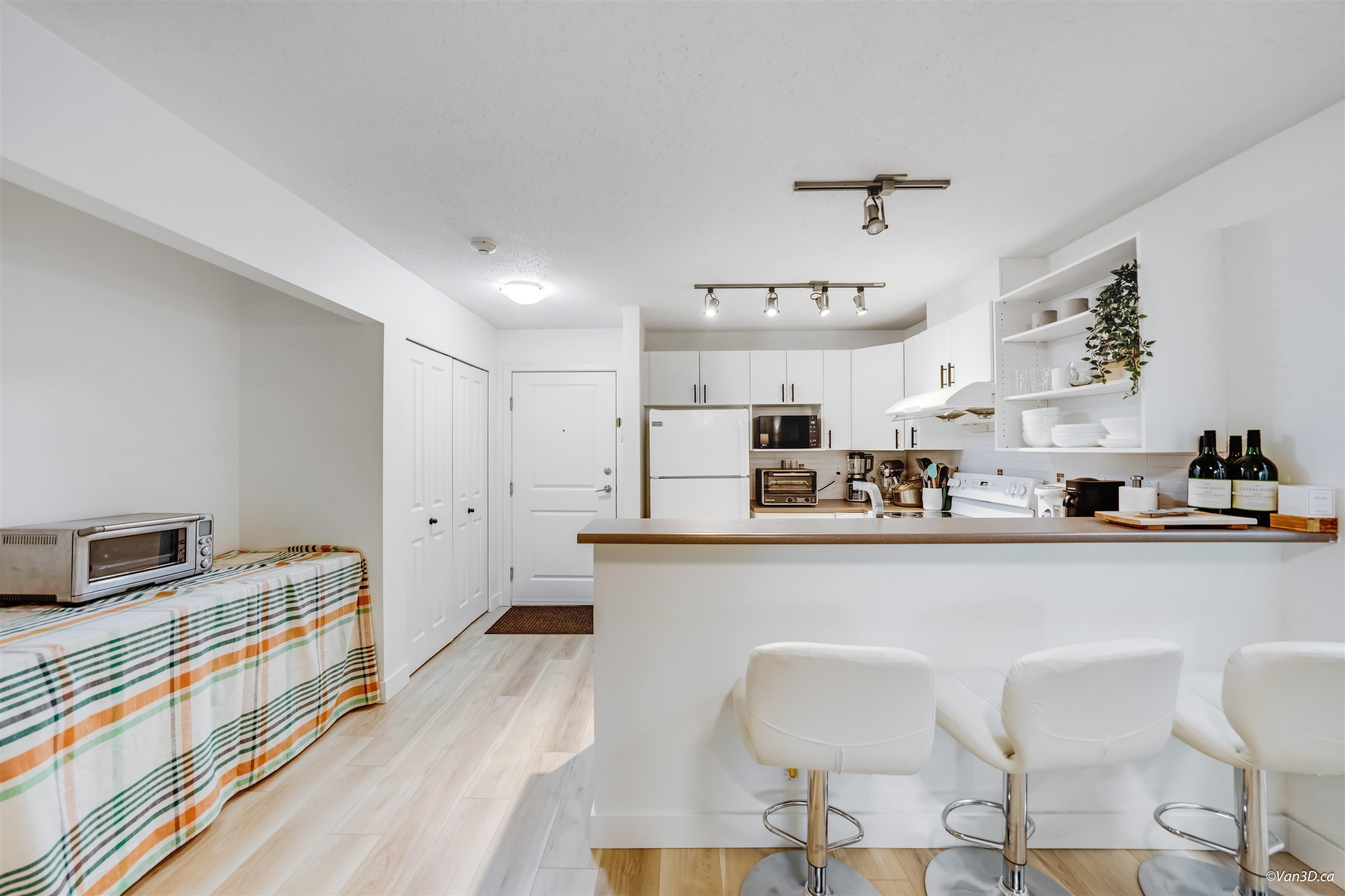 Additional image 4 of 116-14885 105 Avenue, Surrey, BC, V3R 2V6