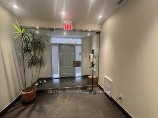 12-202-30 Wertheim Court, Richmond Hill, ON, L4B 1B9