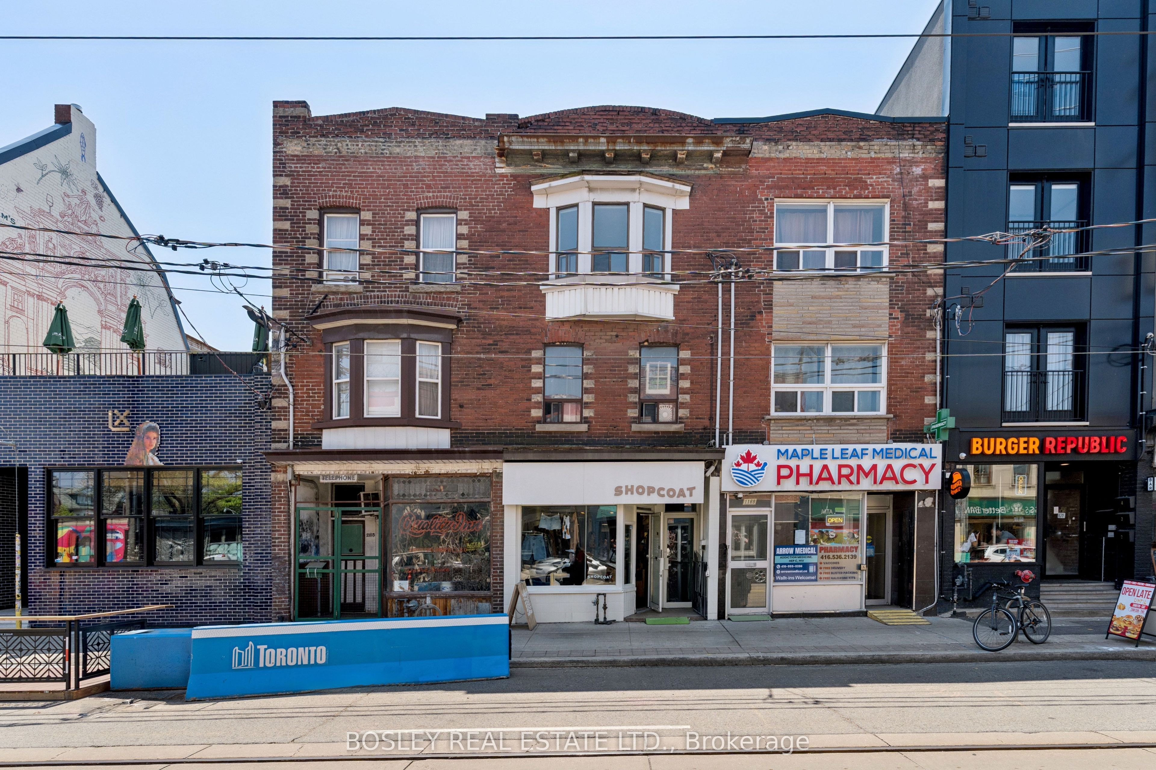 1167 Dundas Street W, Toronto, ON, M6J 1X3
