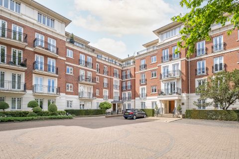 Clevedon Road, Twickenham TW1