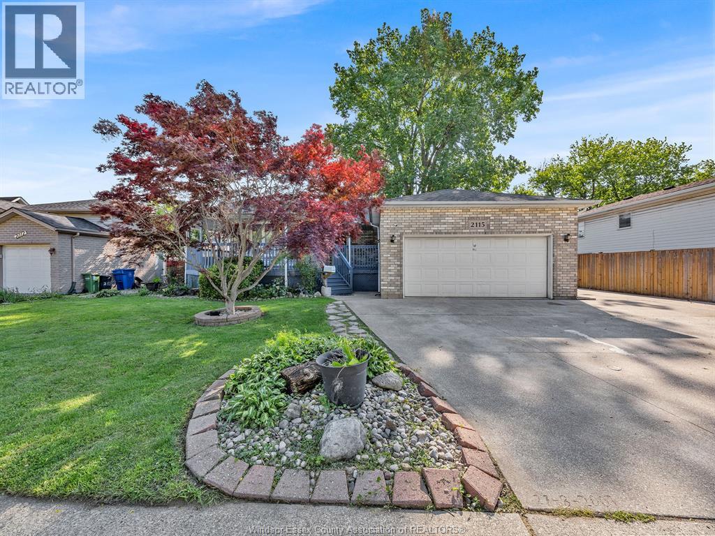 2115 Longfellow , Windsor, ON, N9B3J5