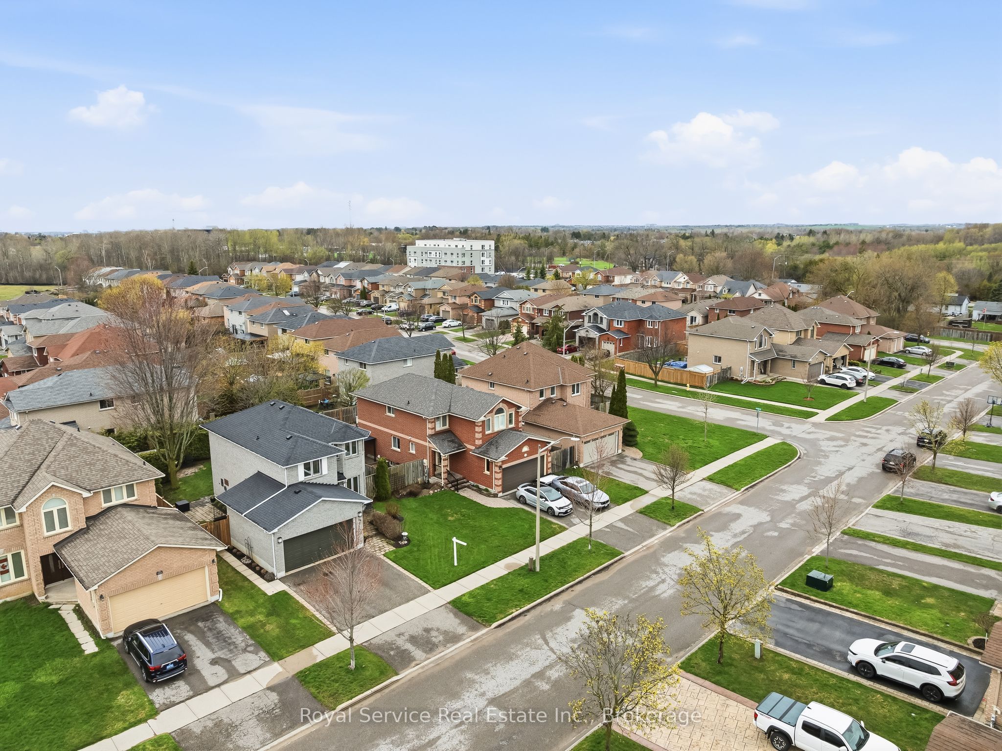 116 Avondale Drive, Clarington, ON, L1E 3A3 photo 2