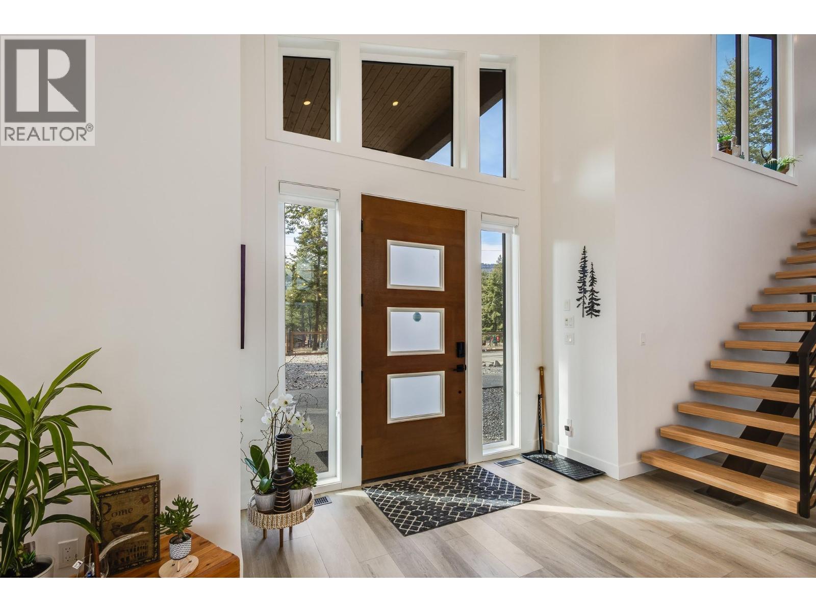 Additional image 5 of 7235 Dunwaters Road, Kelowna, BC, V1Z3W4