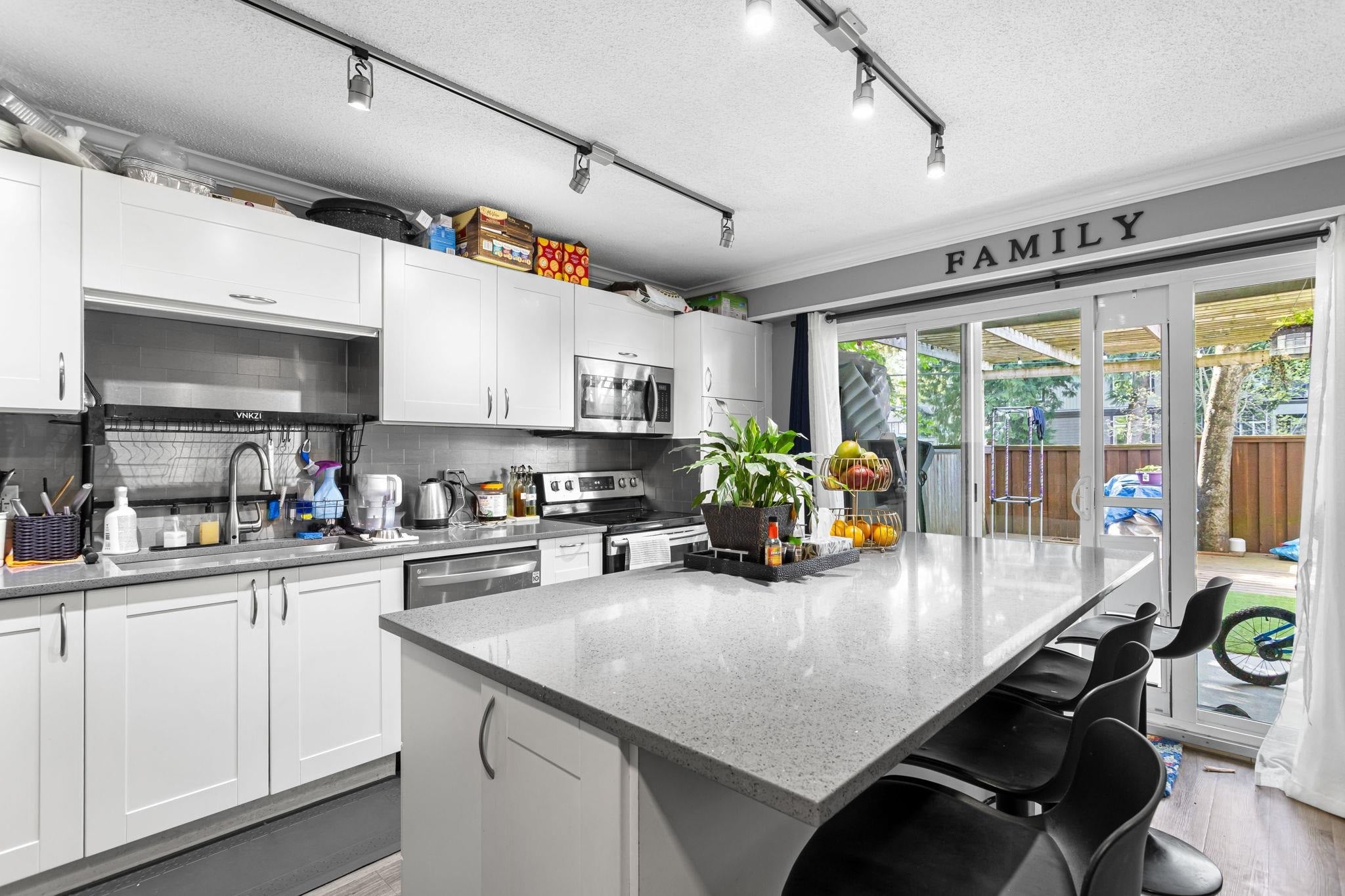 Additional image 6 of 29-33293 Bourquin Crescent E, Abbotsford, BC, V2S 1Y2