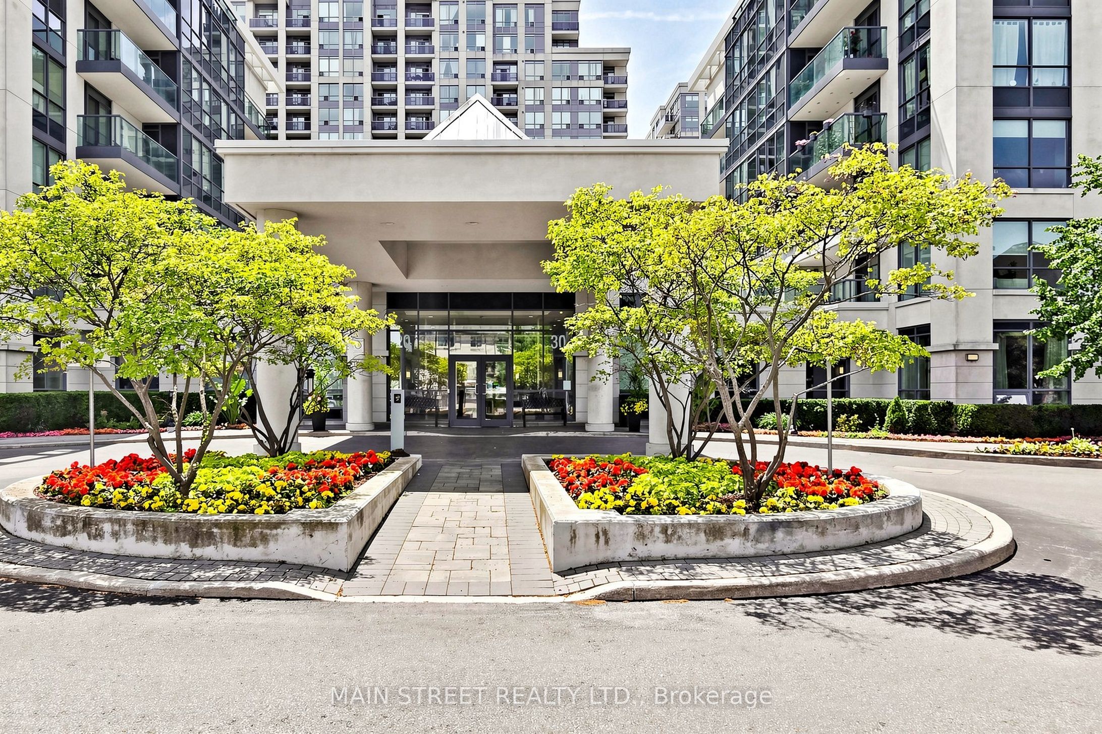506-30 North Park Road, Vaughan, ON, L4J 0G6 photo 4