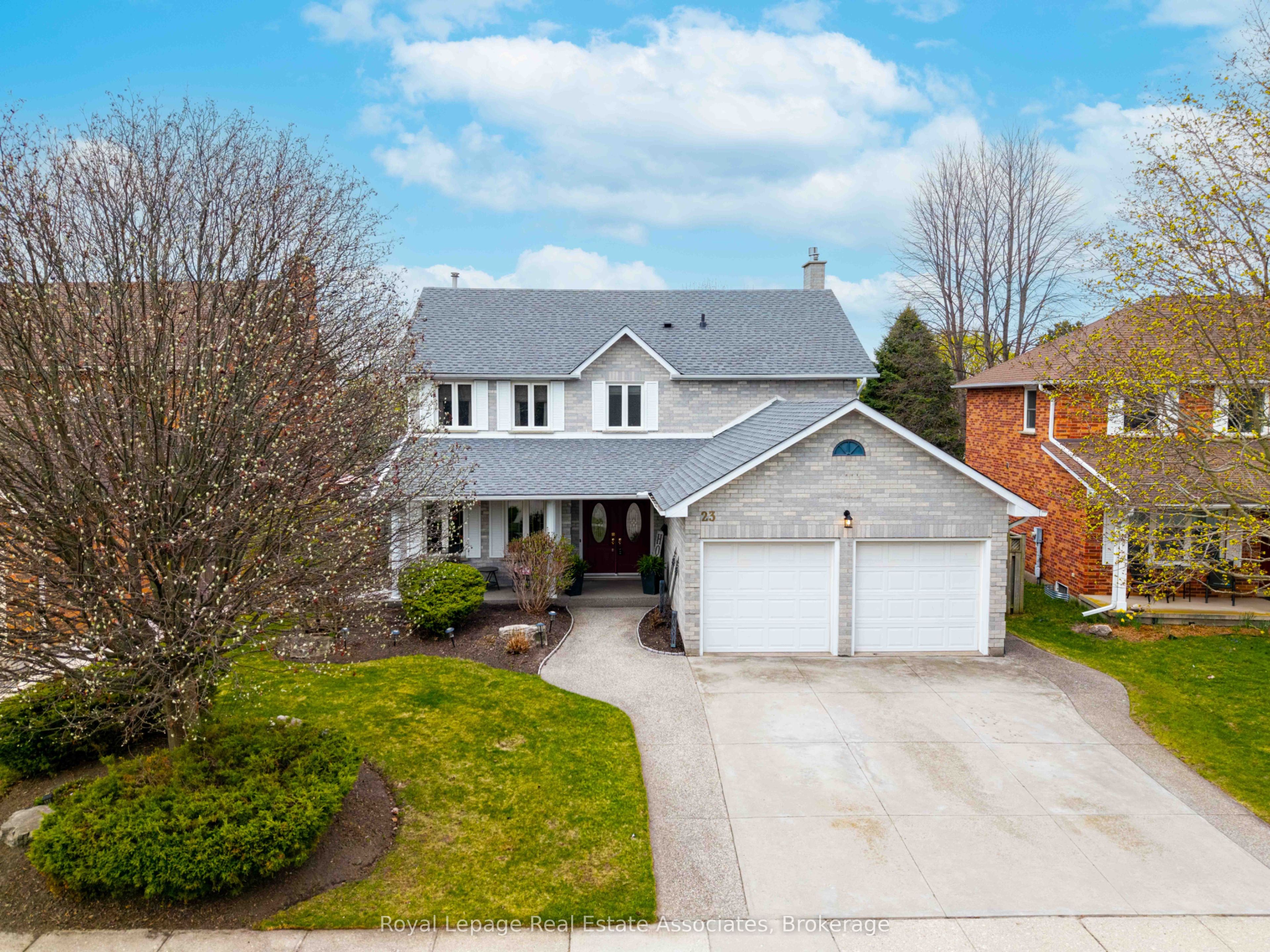 23 Handorf Drive, Cambridge, ON, N3C 3Y2 photo 2