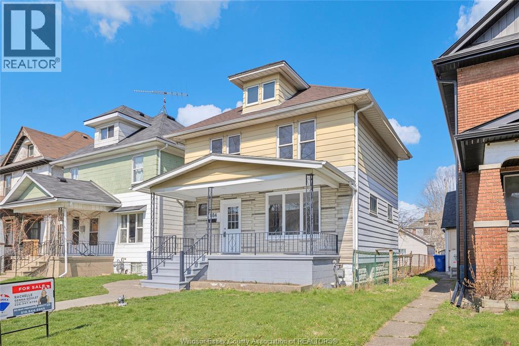 884 Moy , Windsor, ON, N9A2N8 photo 2