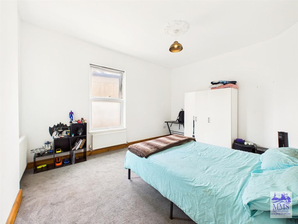Additional image 36 of 6 bed detached house for saleLondon Road, Strood, Rochester ME2