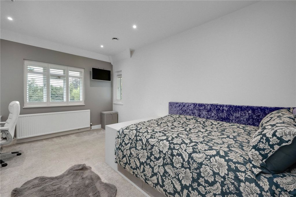 Additional image 13 of 6 bed detached house for saleAdelaide Road, Walton-On-Thames, Surrey KT12