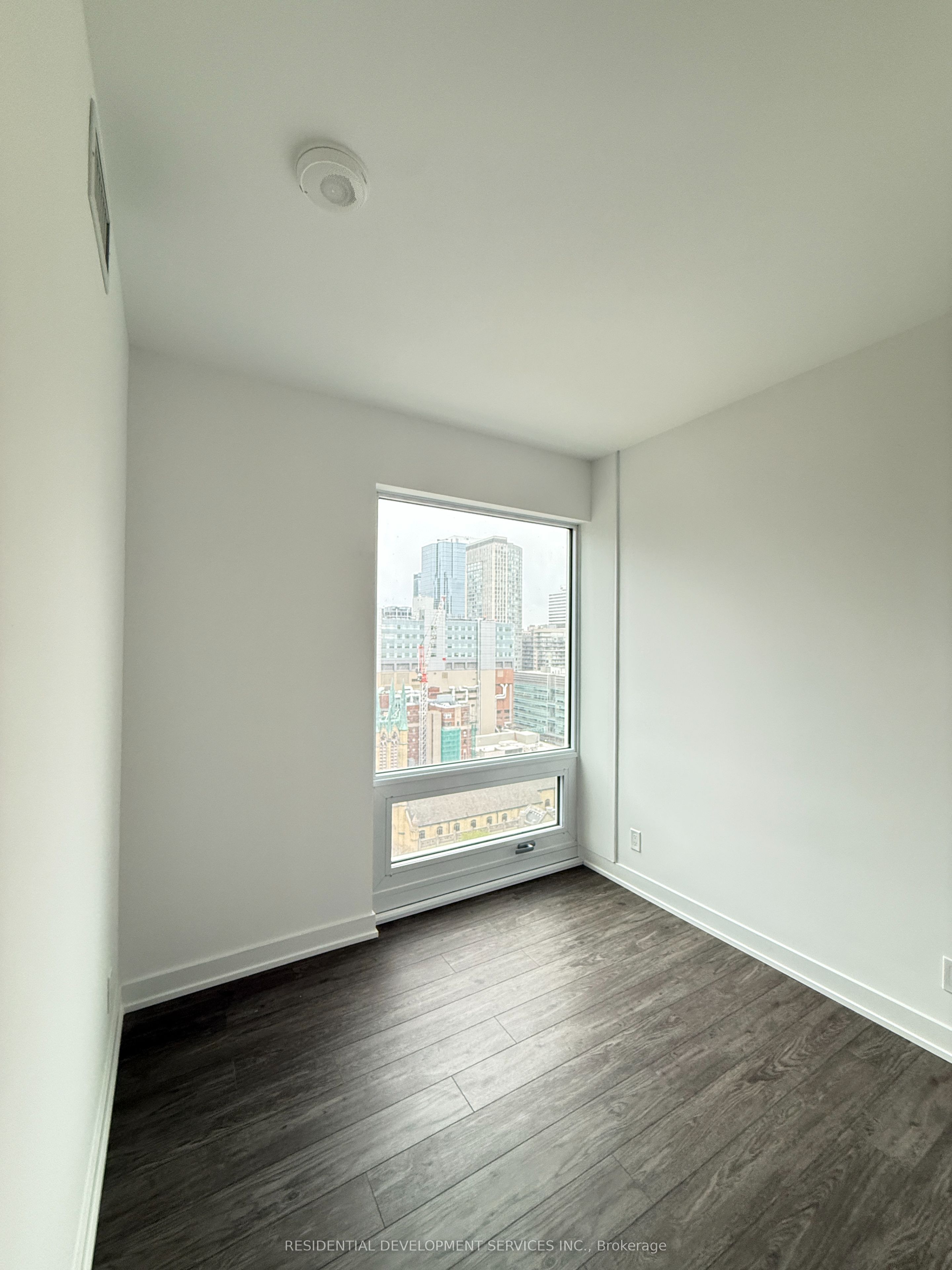 Additional image 5 of 2110-88 Queen Street, Toronto, ON, M5C 0B6