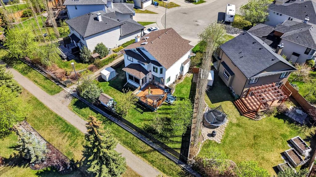 230 Rocky Ridge Cove NW, Calgary, AB, T3G 4L1 photo 2