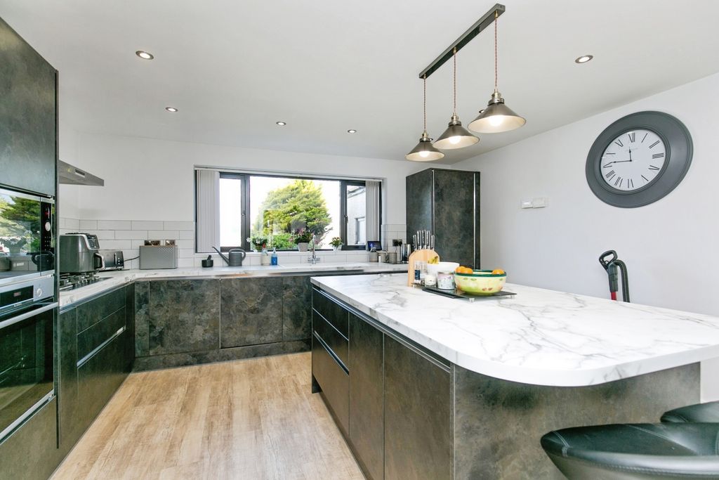 Additional image 3 of 3 bed semi-detached house for saleStation Road, Valley, Holyhead, Isle Of Anglesey LL65