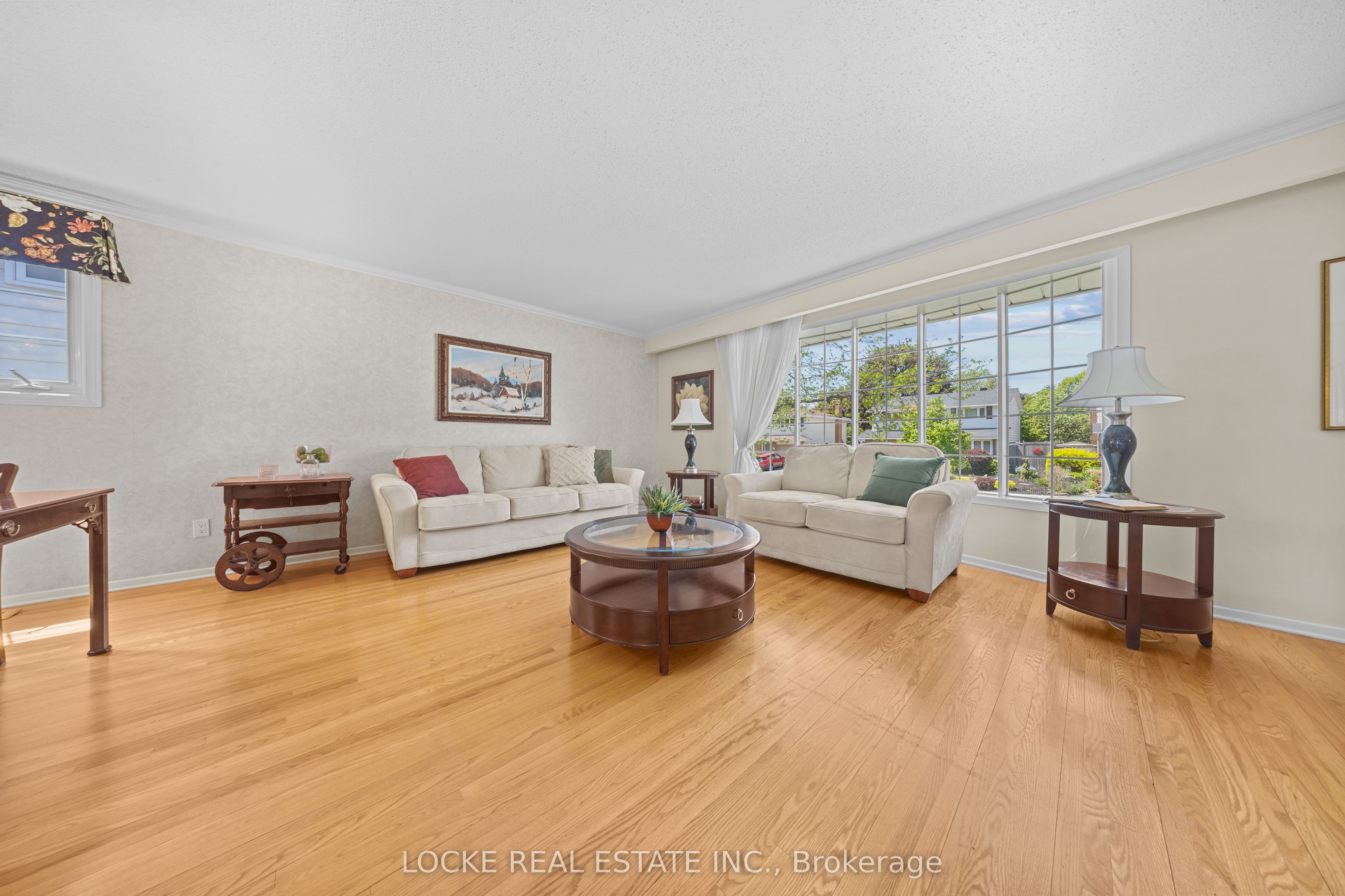 Additional image 4 of 33 Eastpark Drive, Ottawa, ON, K1B 3Z6