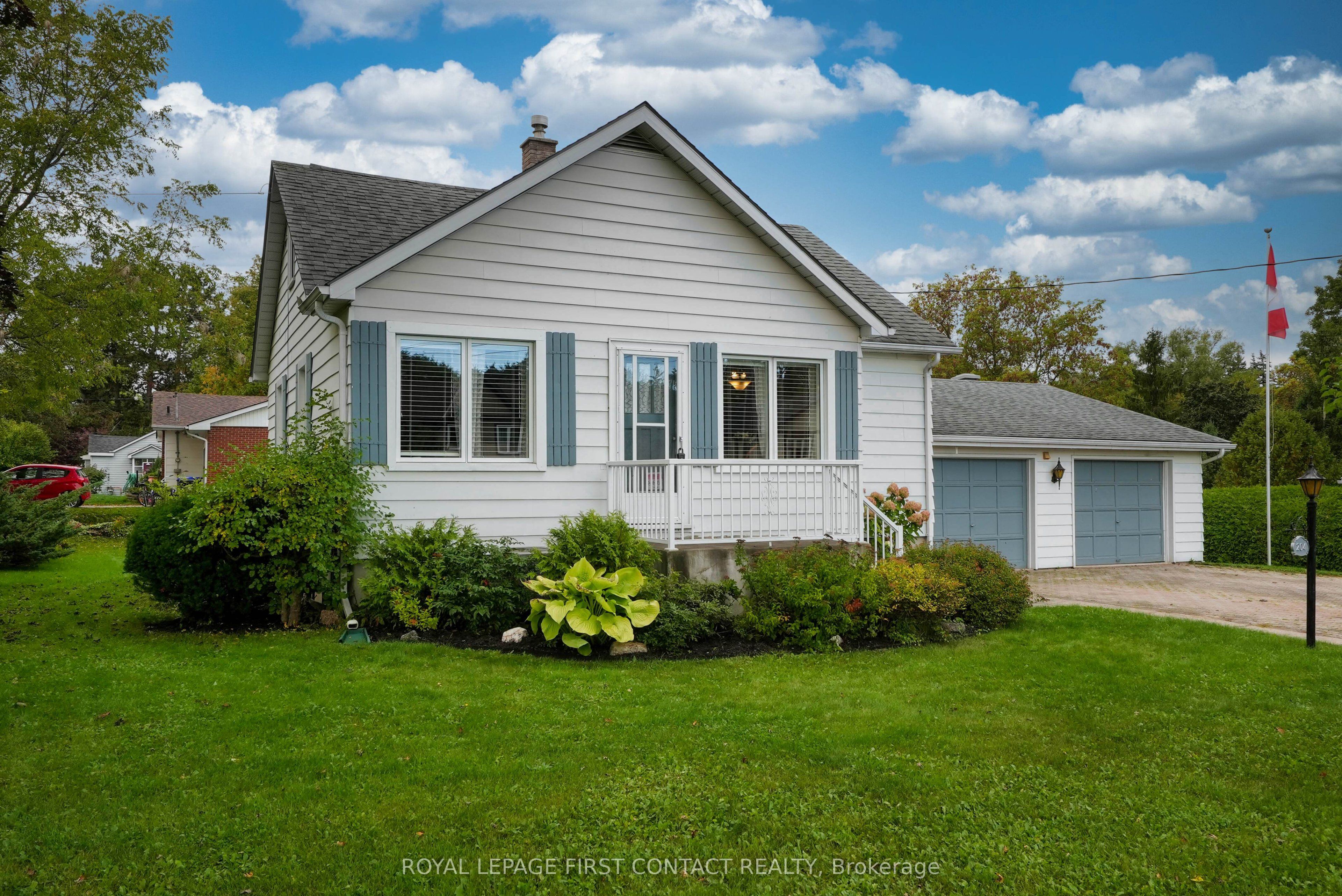 204 Dominion Drive, Clearview, ON, L0M 1S0