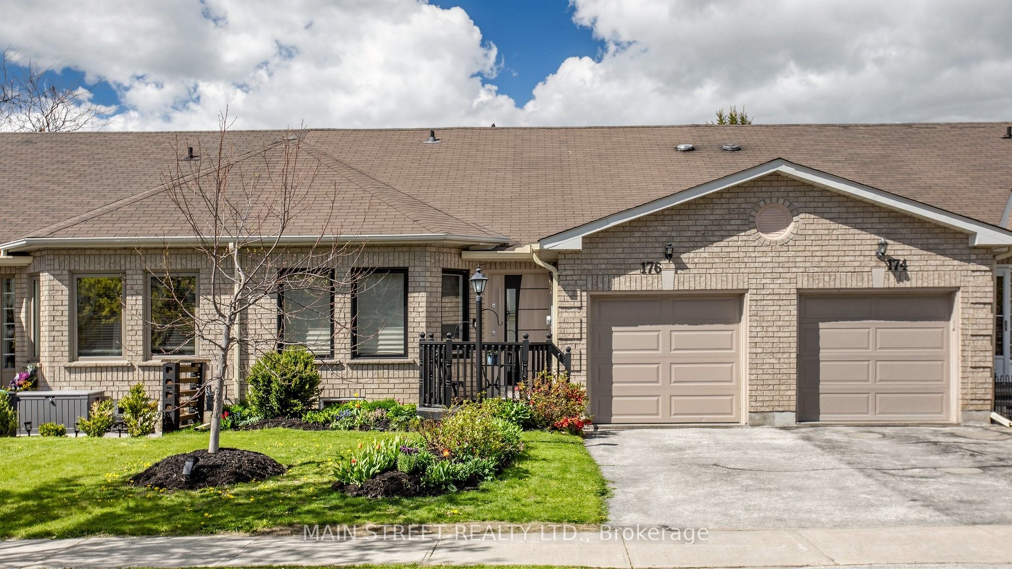 176 Mainprize Crescent, East Gwillimbury, ON, L0G 1M0