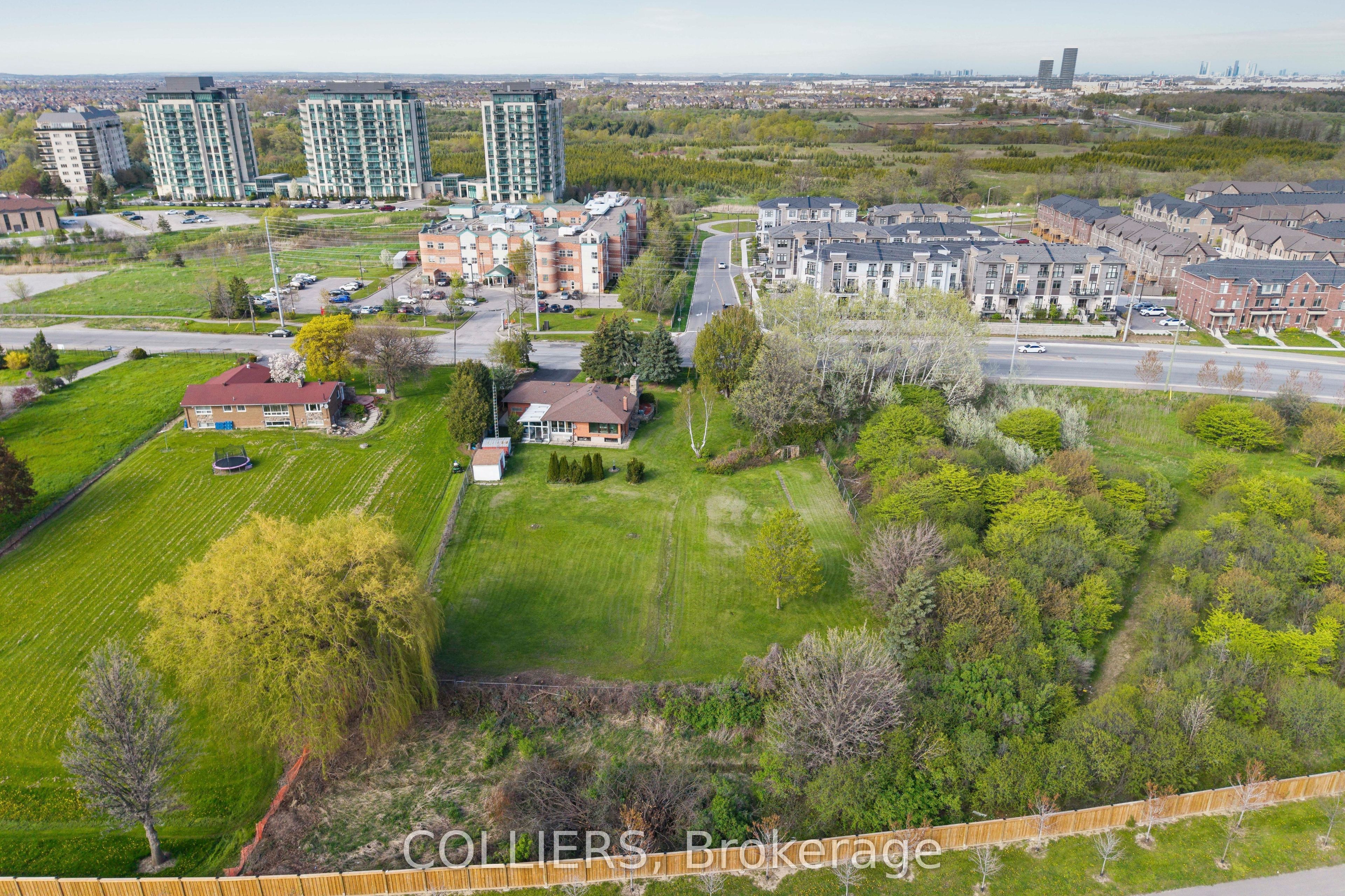 9186 Goreway Drive, Brampton, ON, L6P 0M7