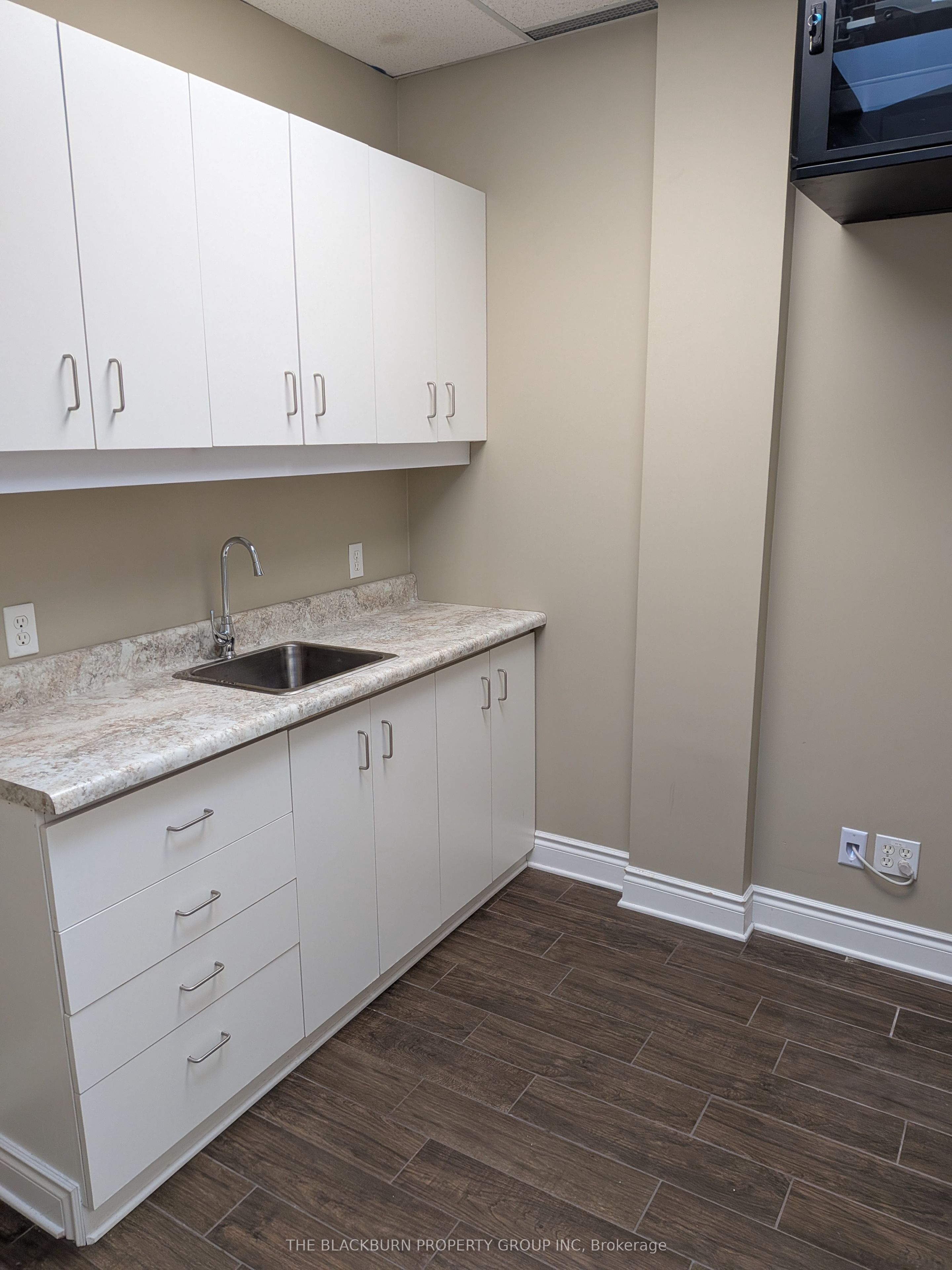 Additional image 5 of 212-1900 Merivale Road, Ottawa, ON, K2G 4N4