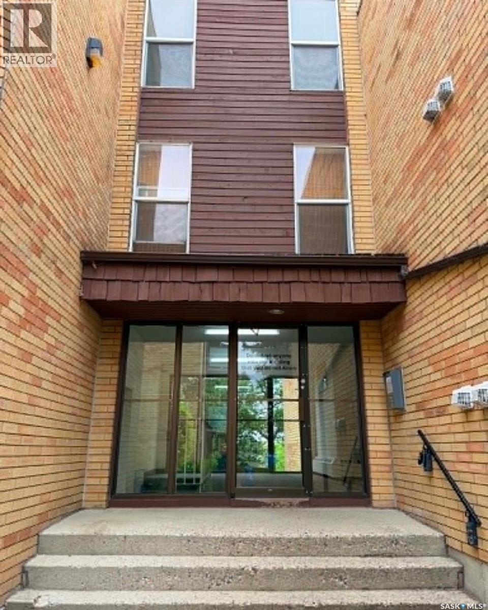 207-423 Tait Court, Saskatoon, SK, S7L7H5