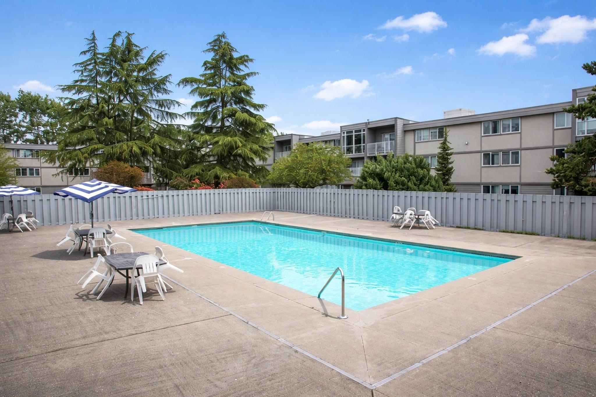 107-3411 Springfield Drive, Richmond, BC, V7E 1Z1 photo 3