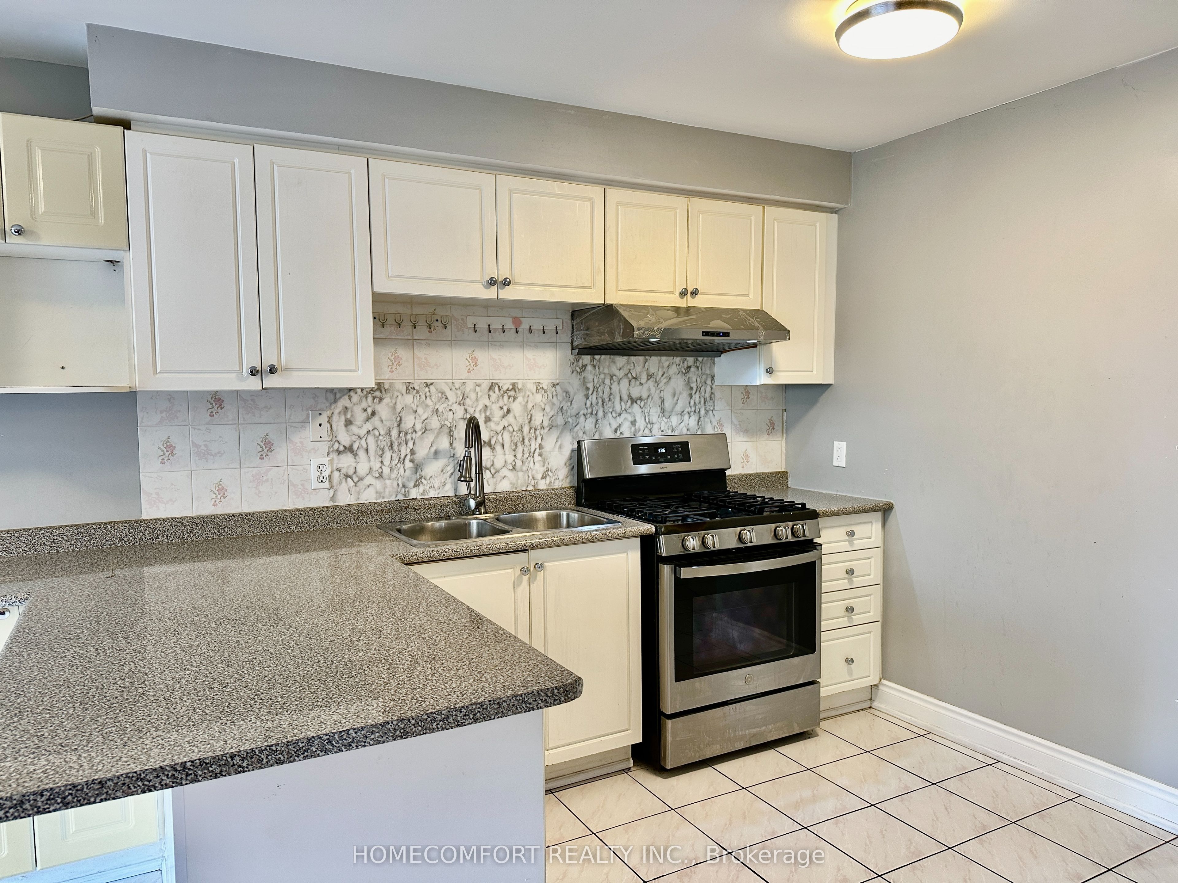 Additional image 6 of Main FL-29 Sophia Road, Markham, ON, L3S 3Y5