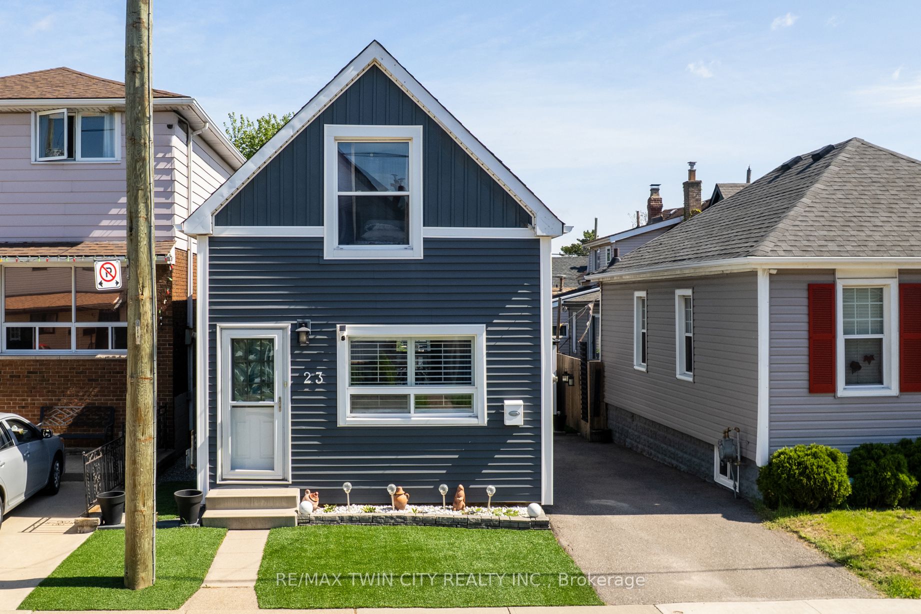 23 Britannia Avenue, Hamilton, ON, L8H 1W3