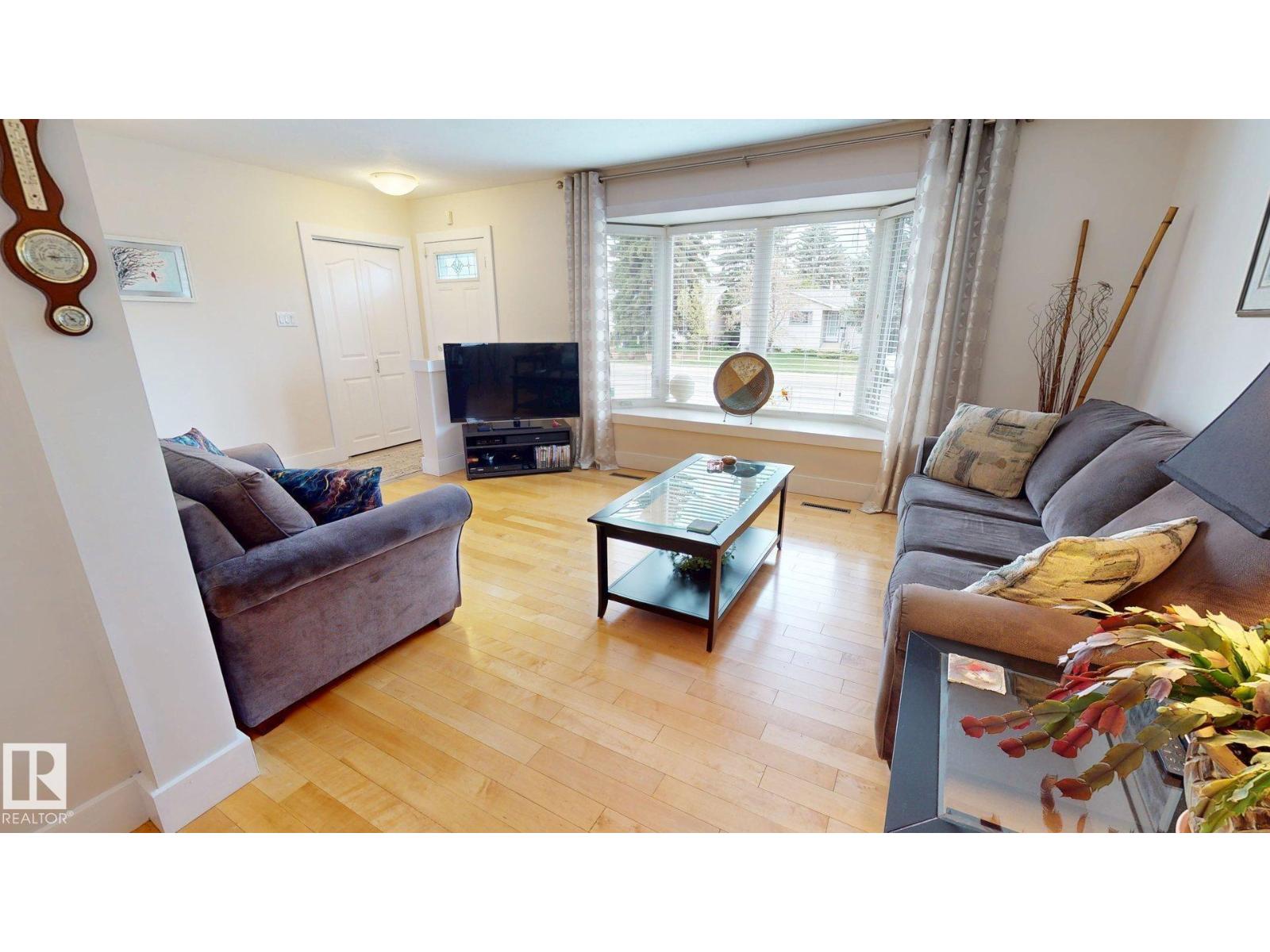Additional image 3 of 15627 83 Avenue NW, Edmonton, AB, T5R3T6