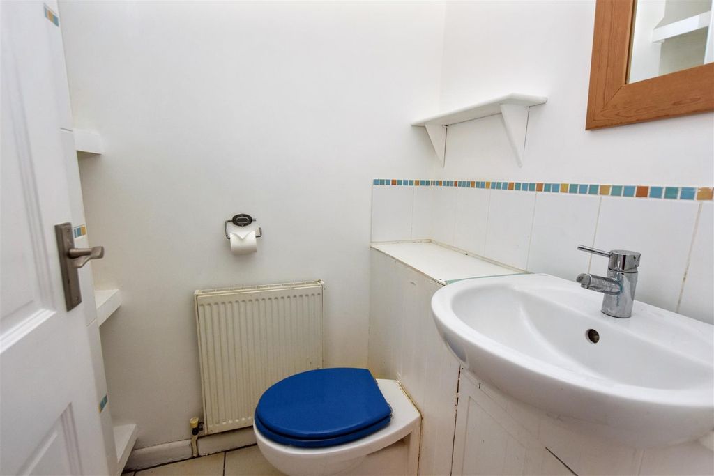 Additional image 12 of 1 bed flat for sale74 Higher Fore Street, Redruth TR15
