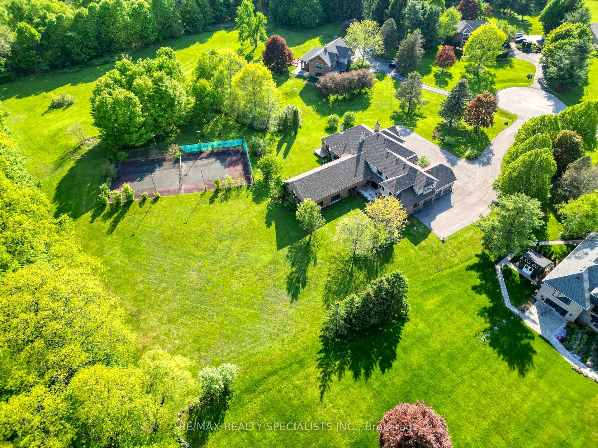 6399 Chelsea Road, Burlington, ON, L7P 0M8 photo 5